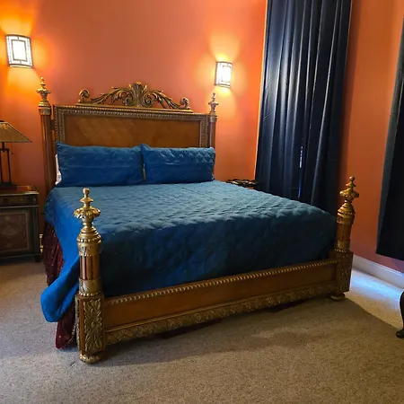Natchez Manor Bed & Breakfast-2